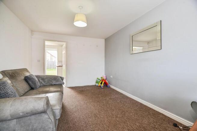 3 bed Semi-Detached for sale Image 5