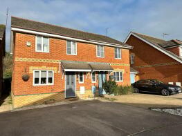 10, Hawkins Way, Bovingdon, Hemel Hempstead HP3 0UB