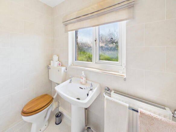 3 bed Semi-Detached for sale Image 9