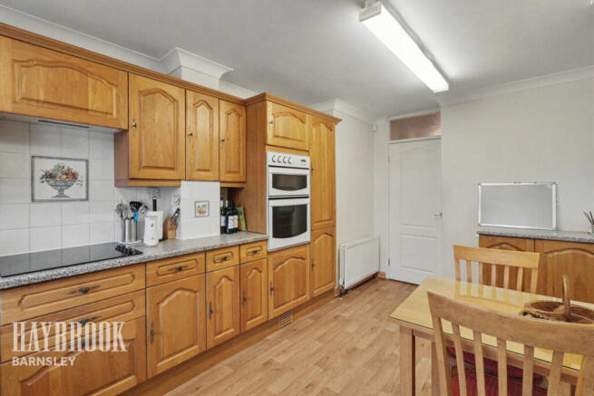 3 bed Detached Bungalow for sale Image 6