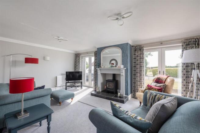 3 bed Detached Bungalow for sale Image 5