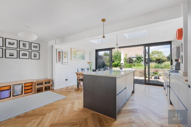 Kitchen/Dining Room