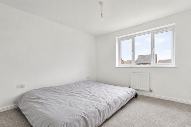 2 bed Semi-Detached for sale Image 8