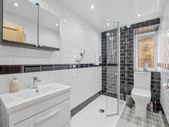 3 bed Cottage for sale Image 10