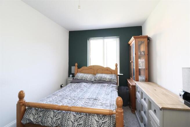 2 bed Detached Bungalow for sale Image 9