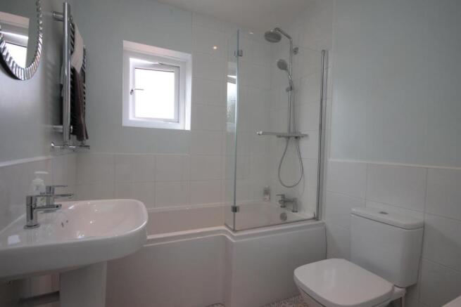 BATHROOM/W.C.