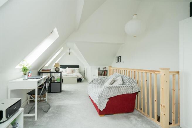 bed 1.jpg