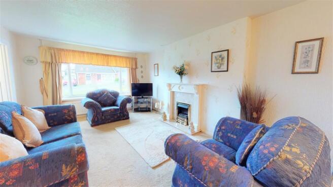 70-Frensham-Dr-11222022_084856.jpg