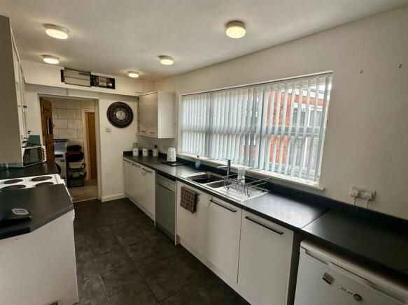 Gosmore Road, Clehonger, Hereford photo 5