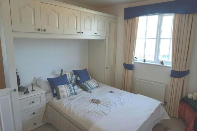 BEDROOM 2