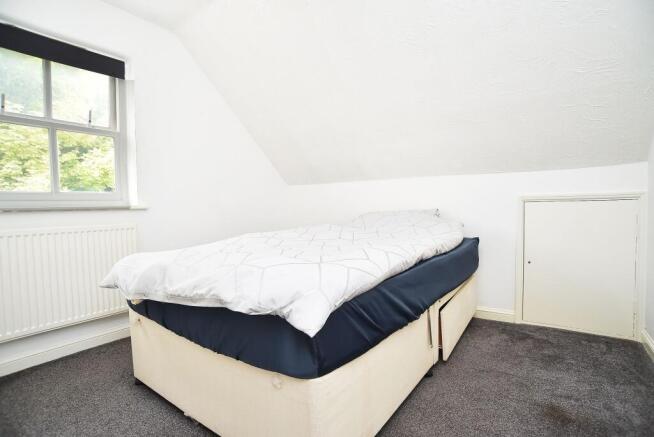 4 bed Detached for sale Image 12
