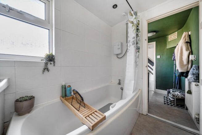 2 bed Terraced for sale Image 8