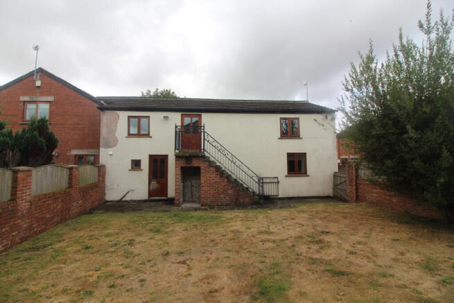External 2 T202608201027.jpg
