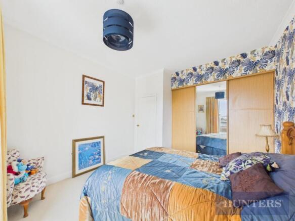 2 bed Flat for sale Image 12