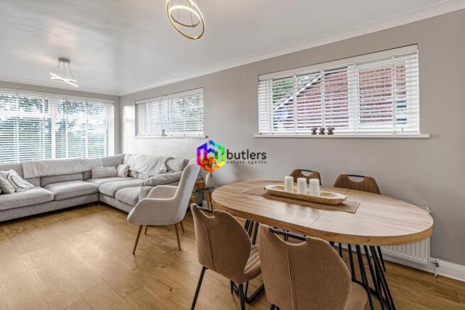 Lounge / Dining Room