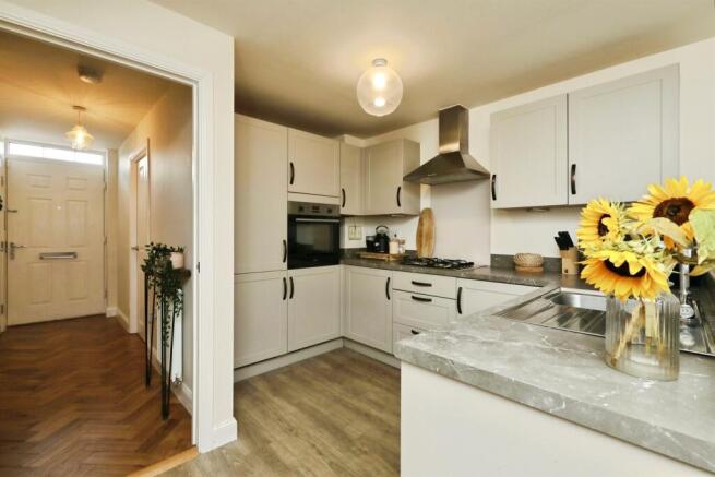4 bed Town House for sale Image 4