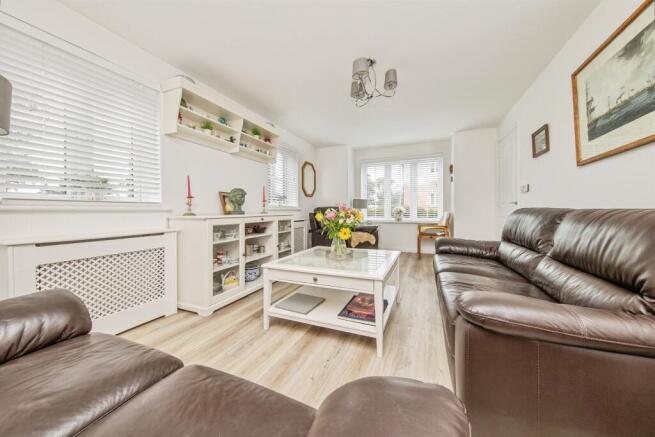 Redwald Crescent, Ipswich photo 4