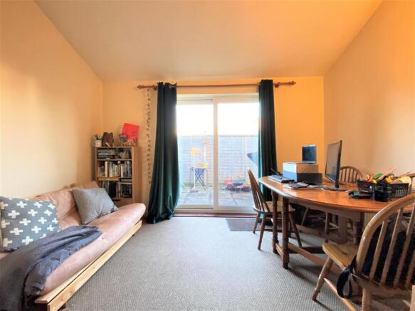 Dining room golden lion close.JPG