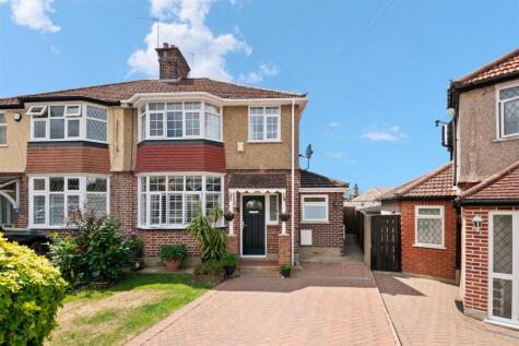 Stratford Avenue, Hillingdon