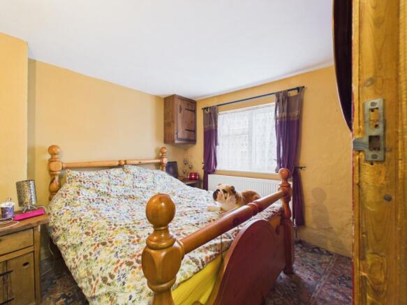 2 bed Terraced for sale Image 11