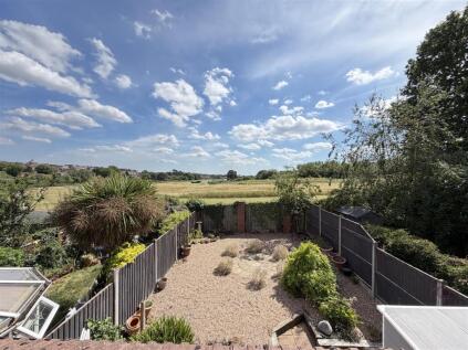 Mallory Drive, Warwick