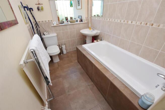 Bathroom.JPG