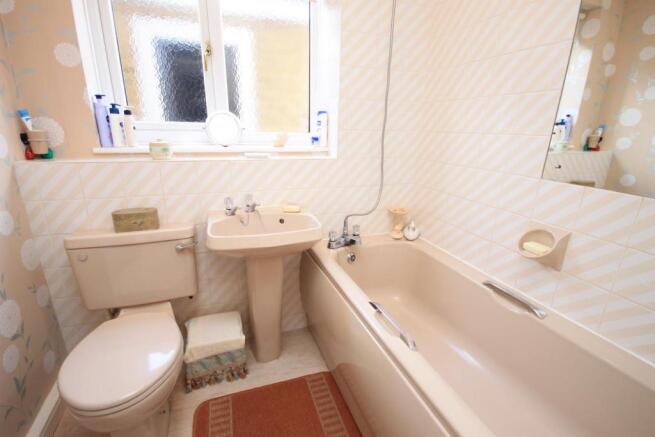 BATHROOM/W.C.