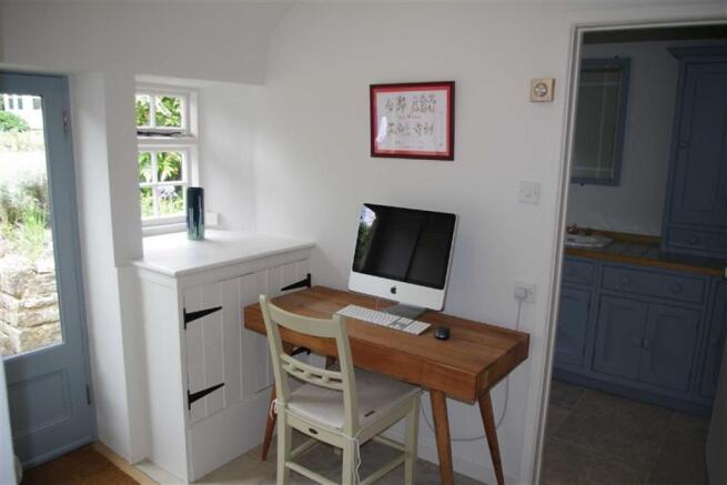 Photo 11
