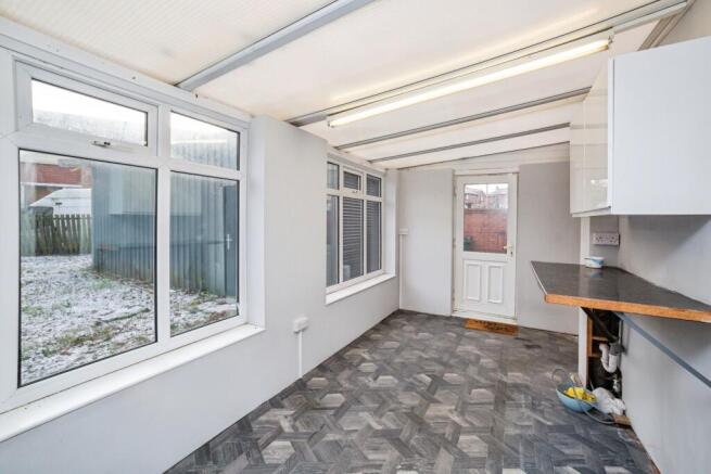2 bed Semi-Detached for sale Image 8