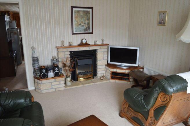 LOUNGE 2