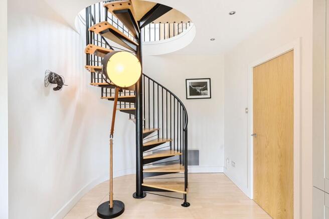 2 bed Apartment for sale Image 12