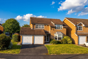 4, Grey Mill Close, Monkspath, Solihull B90 4TE