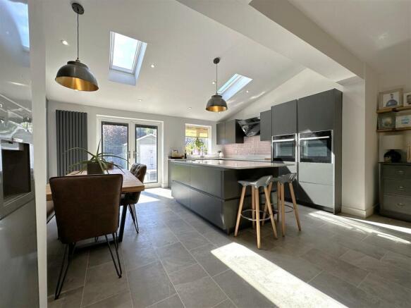 EXTENDED Dining Kitchen 605