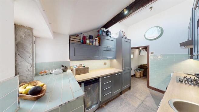 2 bed Cottage for sale Image 6