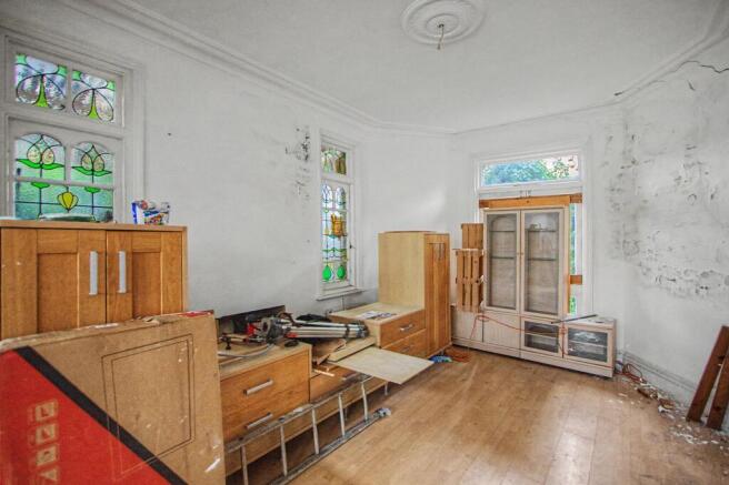 17 Netherfield Road, London N12 8DP