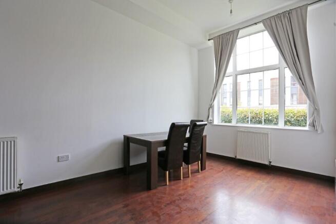 Longbridge Road, Barking, London, RM8 photo 4