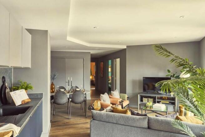 3 bed Flat to rent Image 8