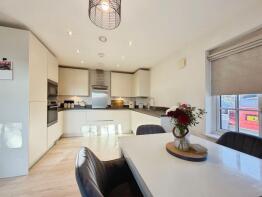Flat 1, 31, Broadclough Way, Maidstone ME17 3XB