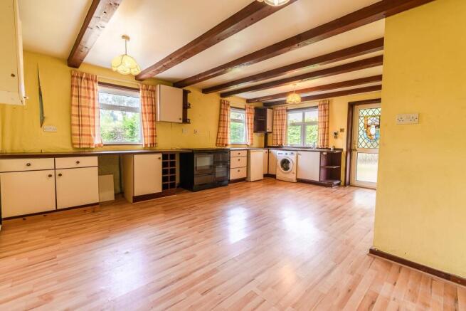 Kitchen / Dining