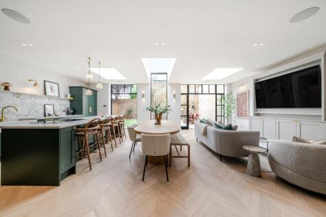 Pirbright Road, London, SW18