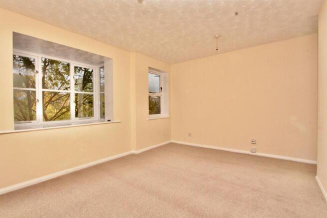 Hallingbury Court, E17