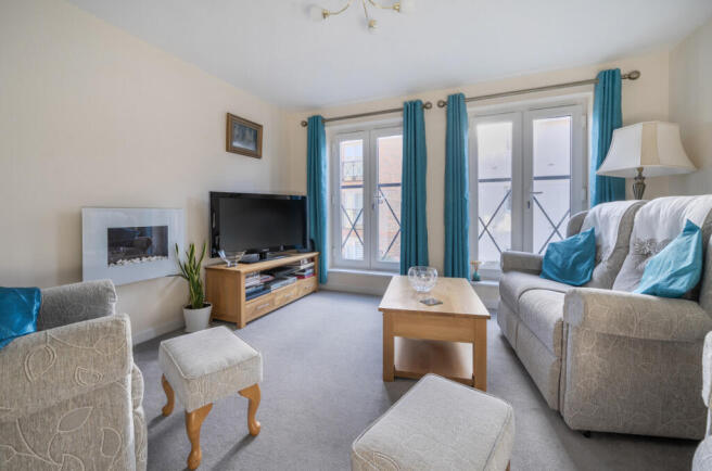 1401254-12-696f6f...