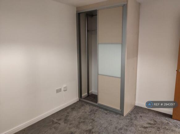 2 bed Flat to rent Image 6
