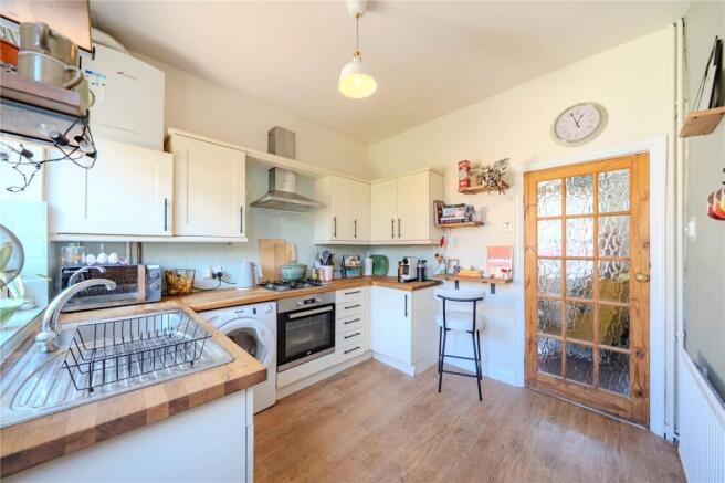 Woodlands Terrace, Stanningley, Pudsey, Leeds photo 3