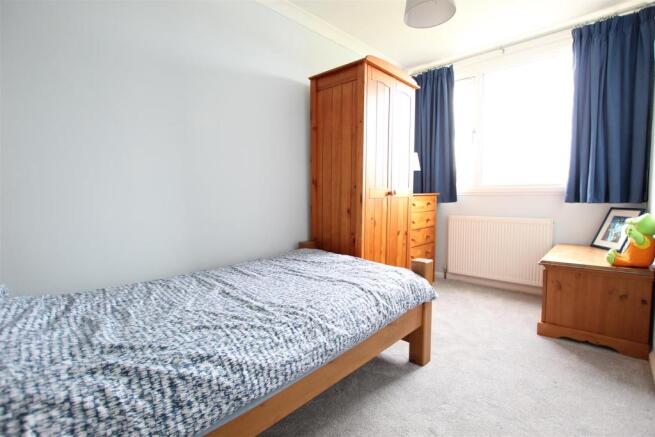 BEDROOM 3 (FRONT)