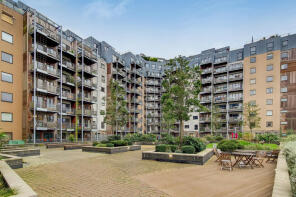 103, Seren Park Gardens, Blackheath SE3 7RR