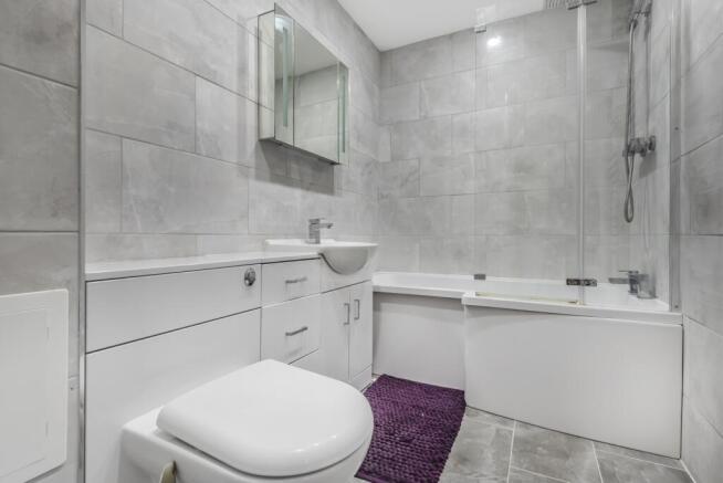 bathroom (2)