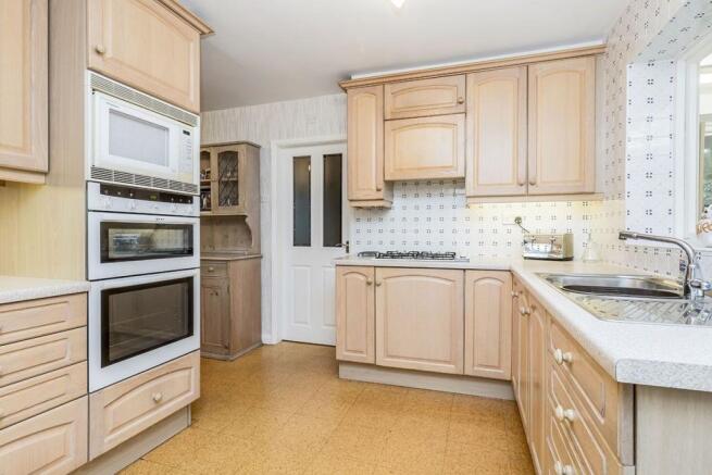 Kitchen Dining Area