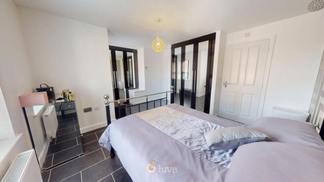 4 bed Detached for sale Image 12