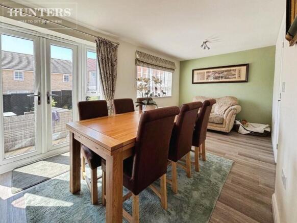 4 bed Detached for sale Image 7
